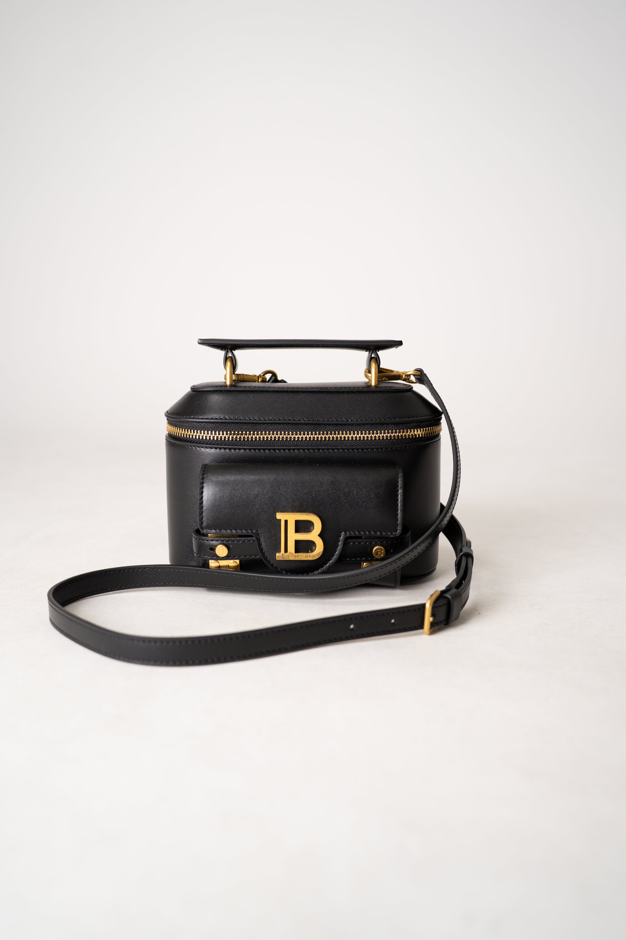 BALMAIN バルマン B-East レザー スニーカー white 大人気
