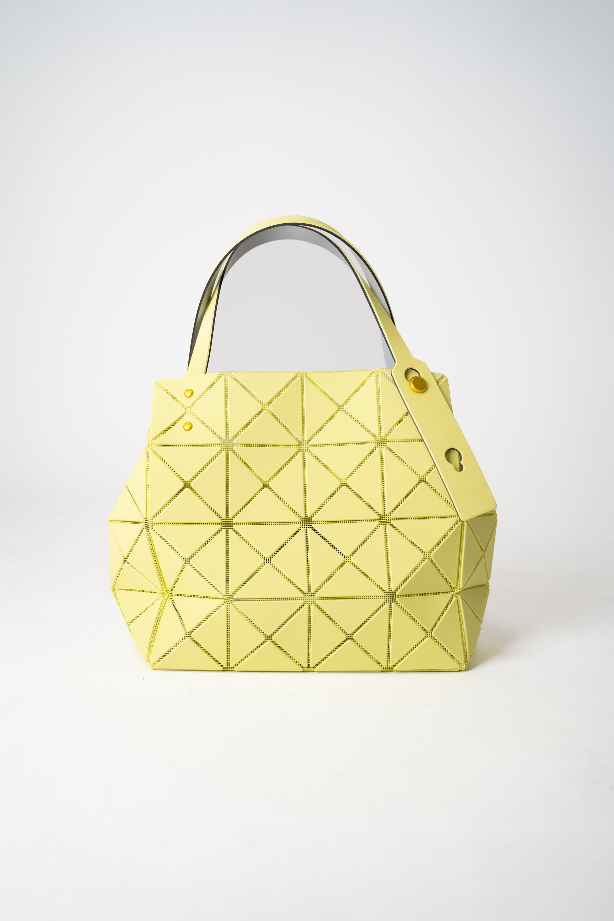 バッグ CARAT BAO BAO ISSEY MIYAKE ASH GREEN Bao Bao Issey Miyake Carat Matte Hand Bag in Acid Green