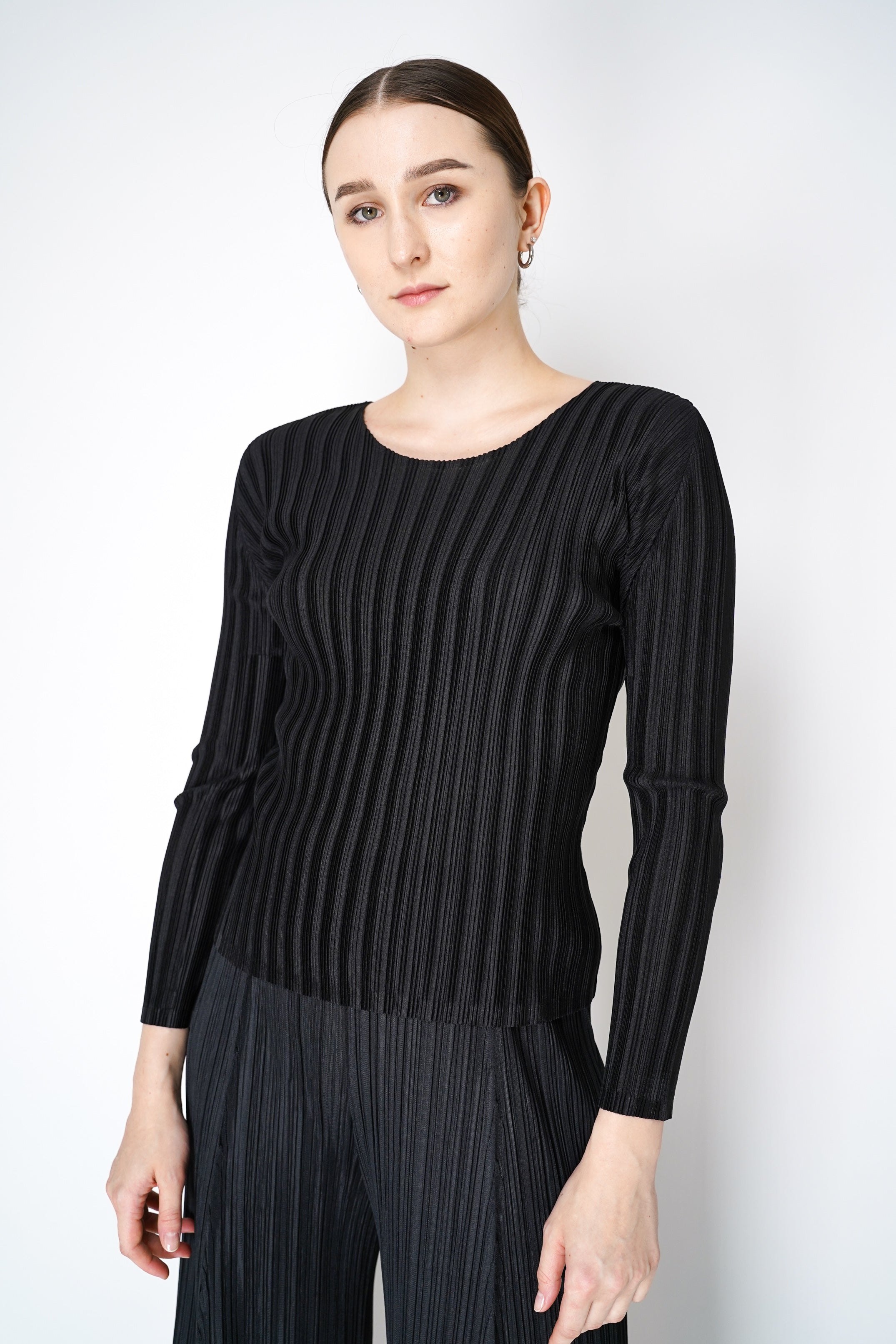 132 5. STANDARD – isseymiyake.com