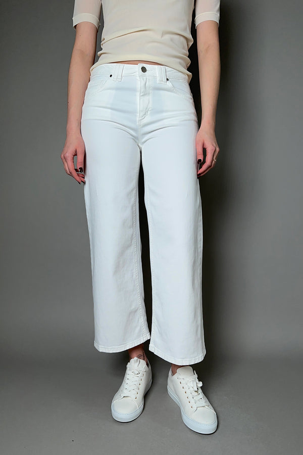D. Exterior Cropped Wide Jeans in White