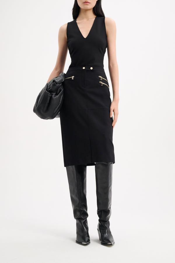 Dorothee Schumacher Emotional Essence Skirt in Black Vancouver. Shop Online or in Store.