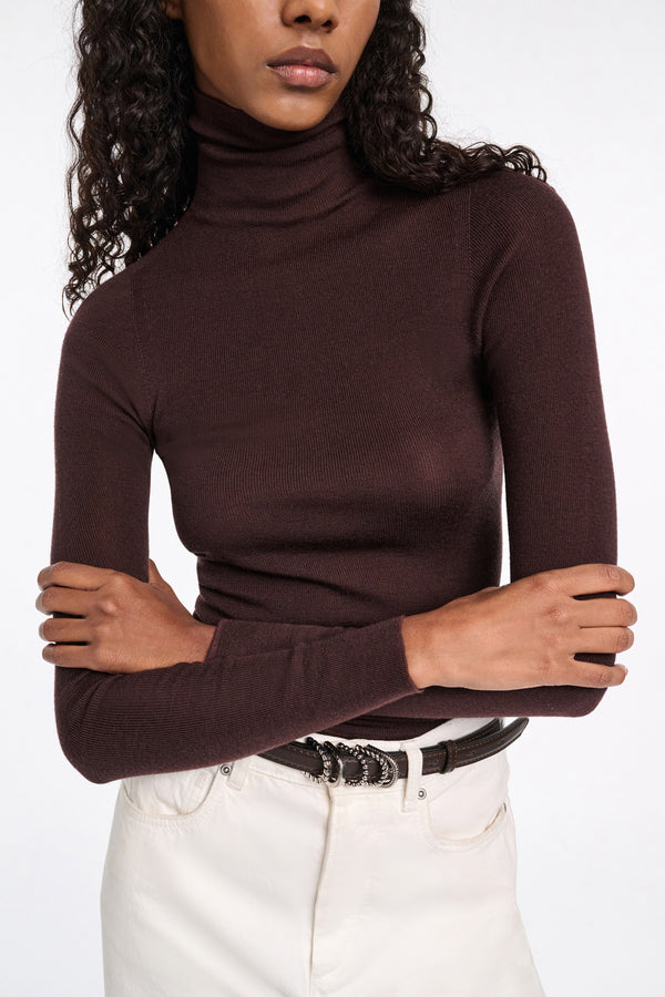 Dorothee Schumacher Seamless Fine Rib Merino Turtleneck in Chocolate Brown