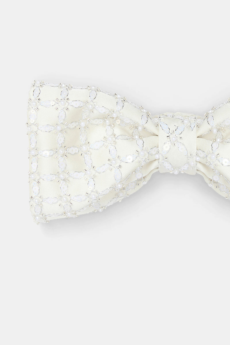 Dorothee Schumacher Embellished Maxi Bow Brooch in White