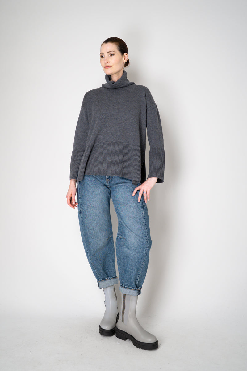 Amina Rubinacci Relaxed Fit Knit Wool Turtleneck in Grey Vancouver. Shop Online or in Store.