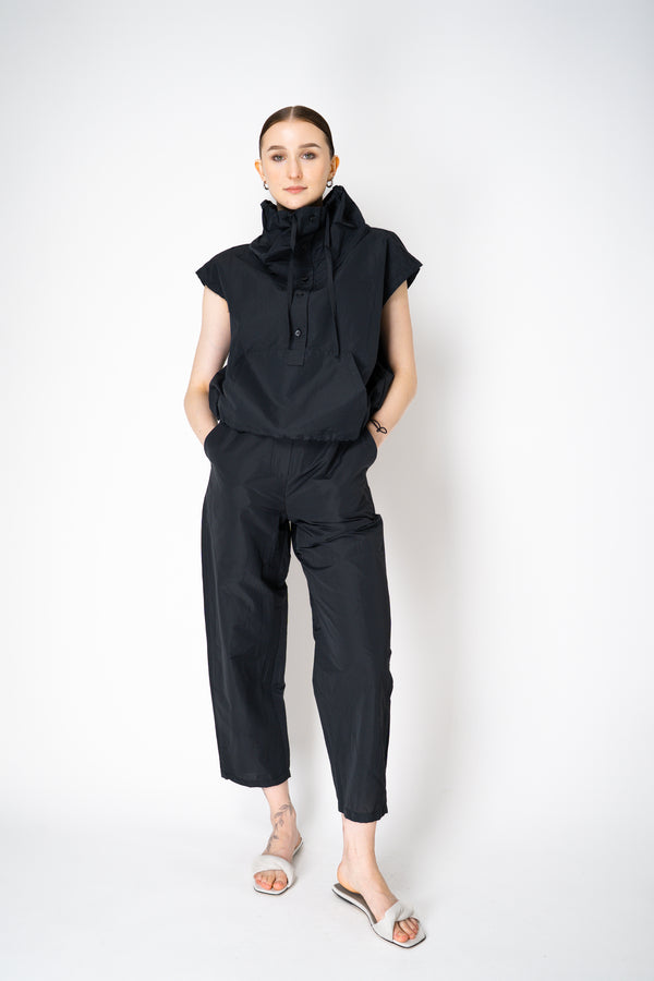 Annette Gortz Lightweight Technical Cotton High Neck Top in Black Vancouver. Shop Online or in Store.