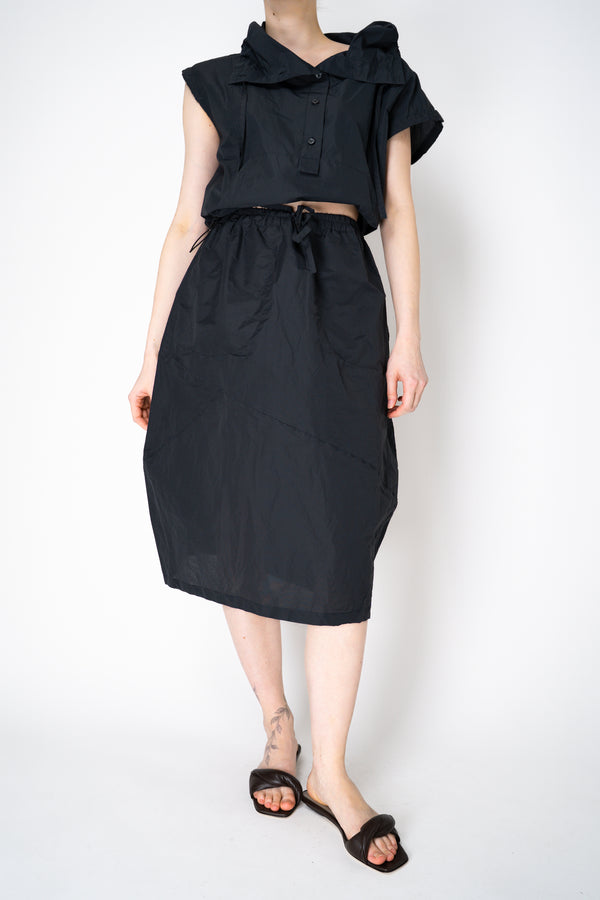 Annette Gortz Lightweight Technical Cotton Skirt in Black Vancouver. Shop Online or in Store.