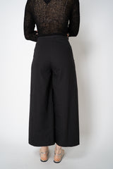 Annette Gortz Linen Blend Wide Leg Culotte Trousers in Black Vancouver. Shop Online or in Store.