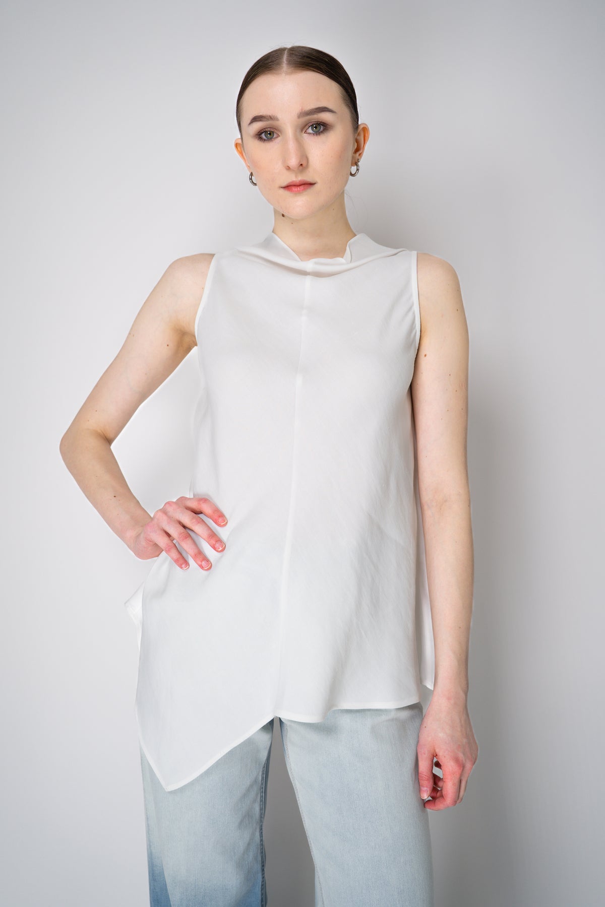 Antonelli_Beatrice_Linen_Blend