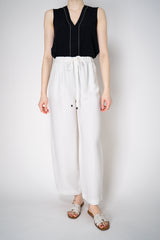 Antonelli Svezia Linen Pull-On Style Cropped Trousers in White Vancouver. Shop Online or in Store.