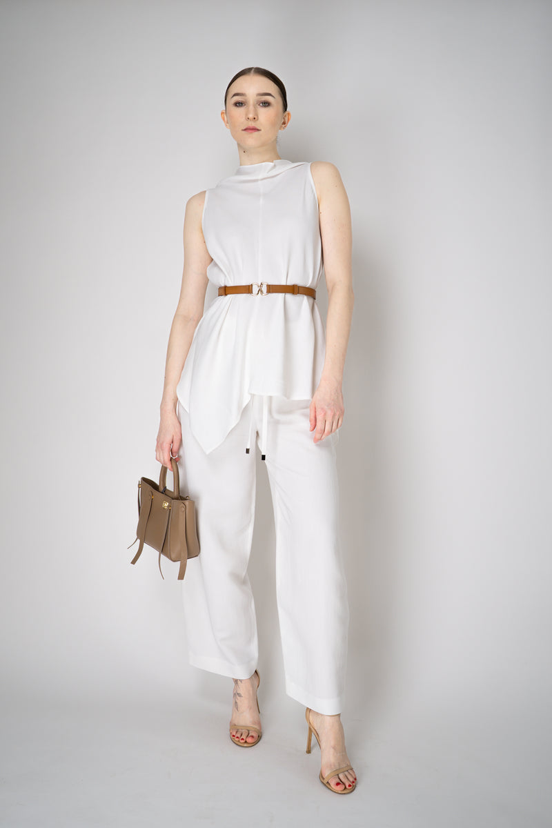 Antonelli Svezia Linen Pull-On Style Cropped Trousers in White Vancouver. Shop Online or in Store.