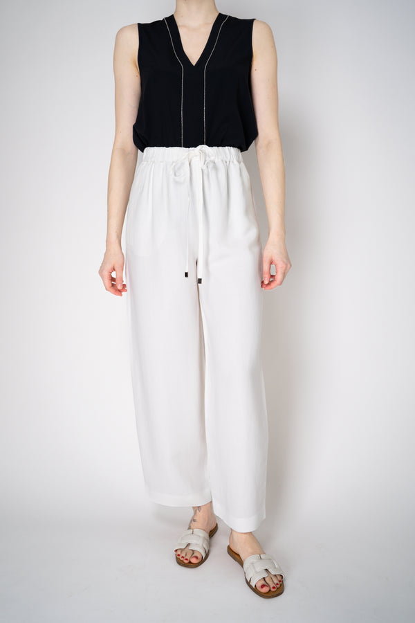 Antonelli Svezia Linen Pull-On Style Cropped Trousers in White Vancouver. Shop Online or in Store.
