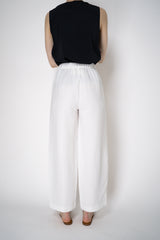 Antonelli Svezia Linen Pull-On Style Cropped Trousers in White Vancouver. Shop Online or in Store.