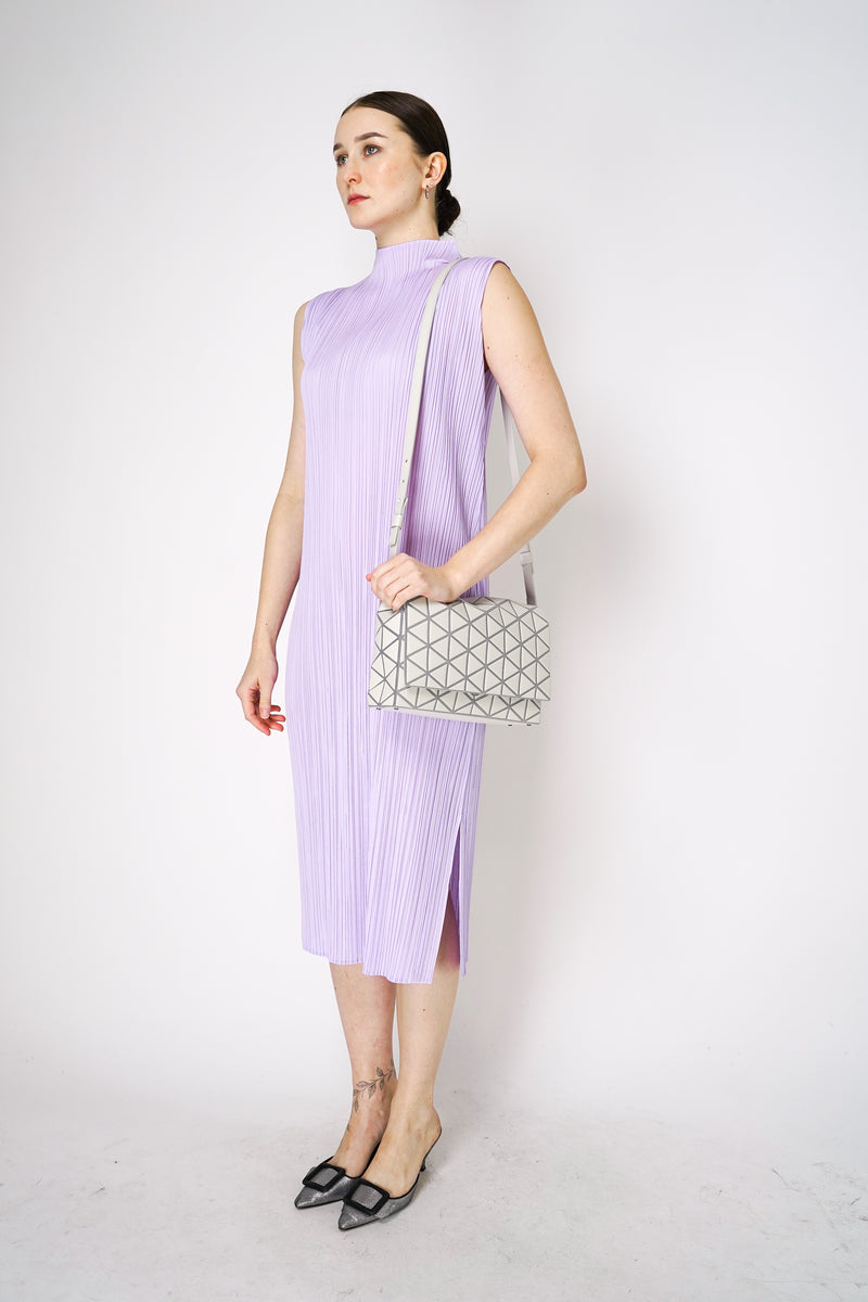 Bao Bao Issey Miyake Fossette Versatile Handbag and Crossbody Bag in W Ashia Mode