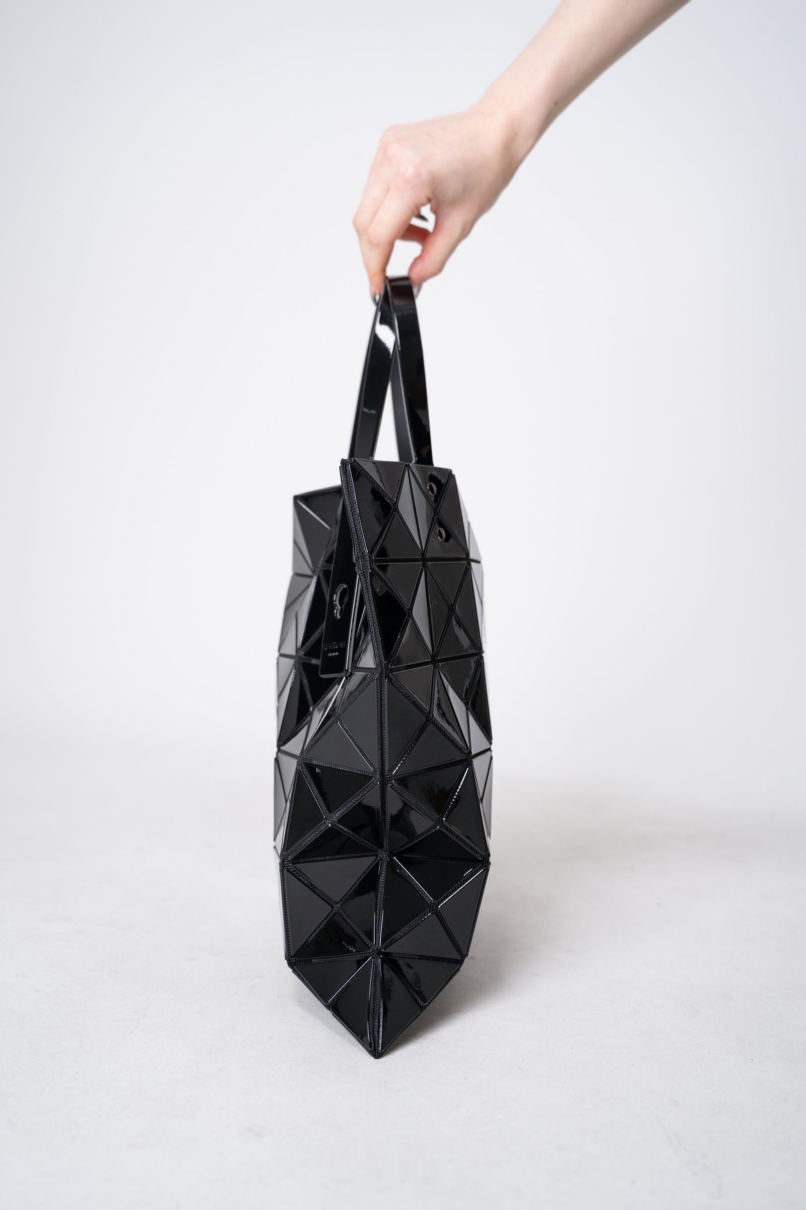 Bao Bao Issey Miyake Lucent Medium Tote Bag in Black – Ashia Mode