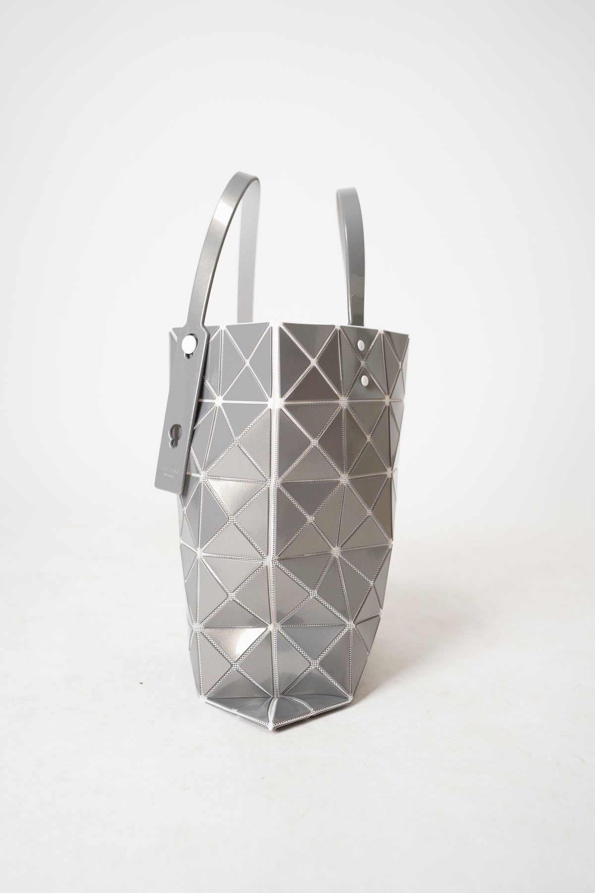 oi　BAOBAO issei miyake lucent silver Bao Bao Issey Miyake Canada | Designer Bags | Ashia Mode