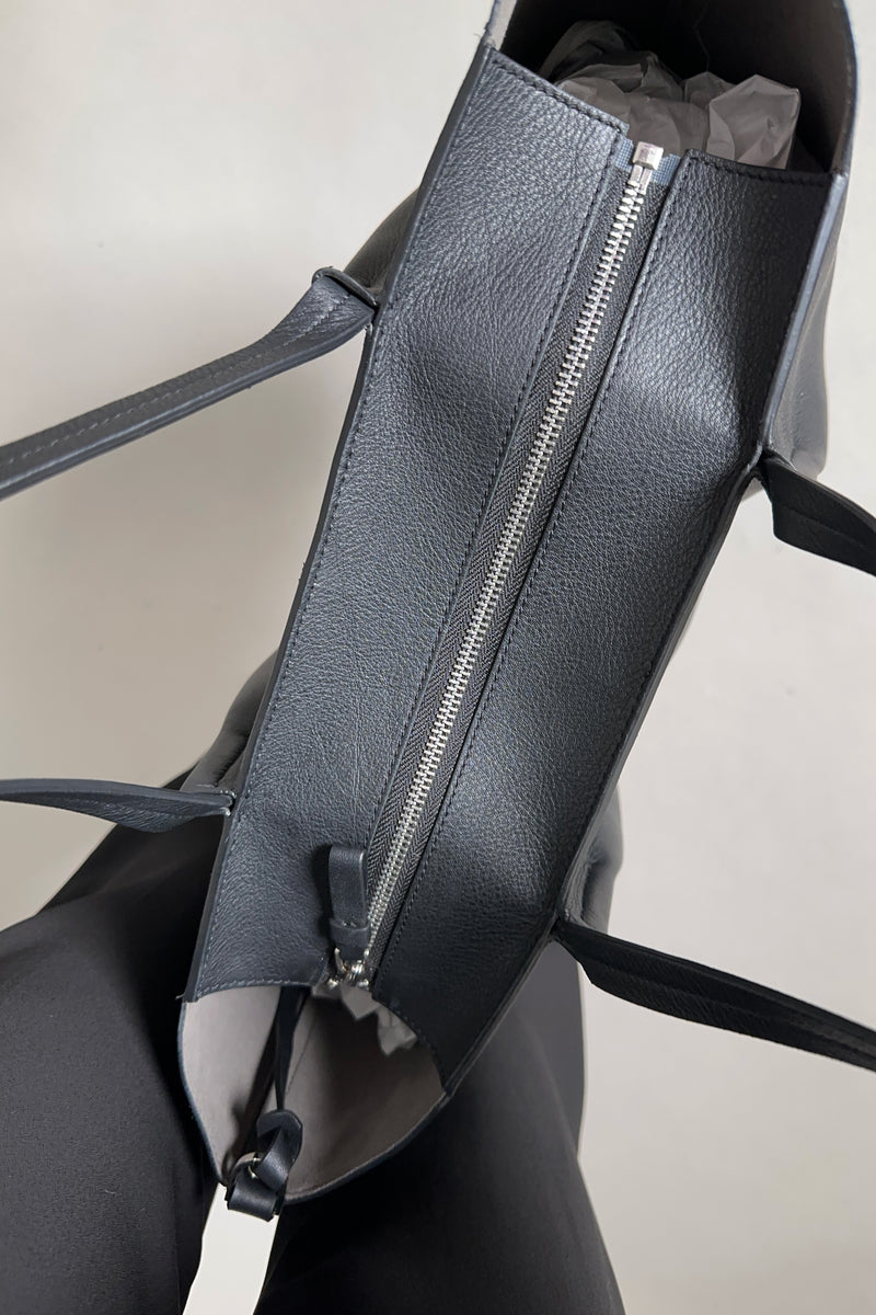 Fabiana Filippi Large Leather Handbag in Black