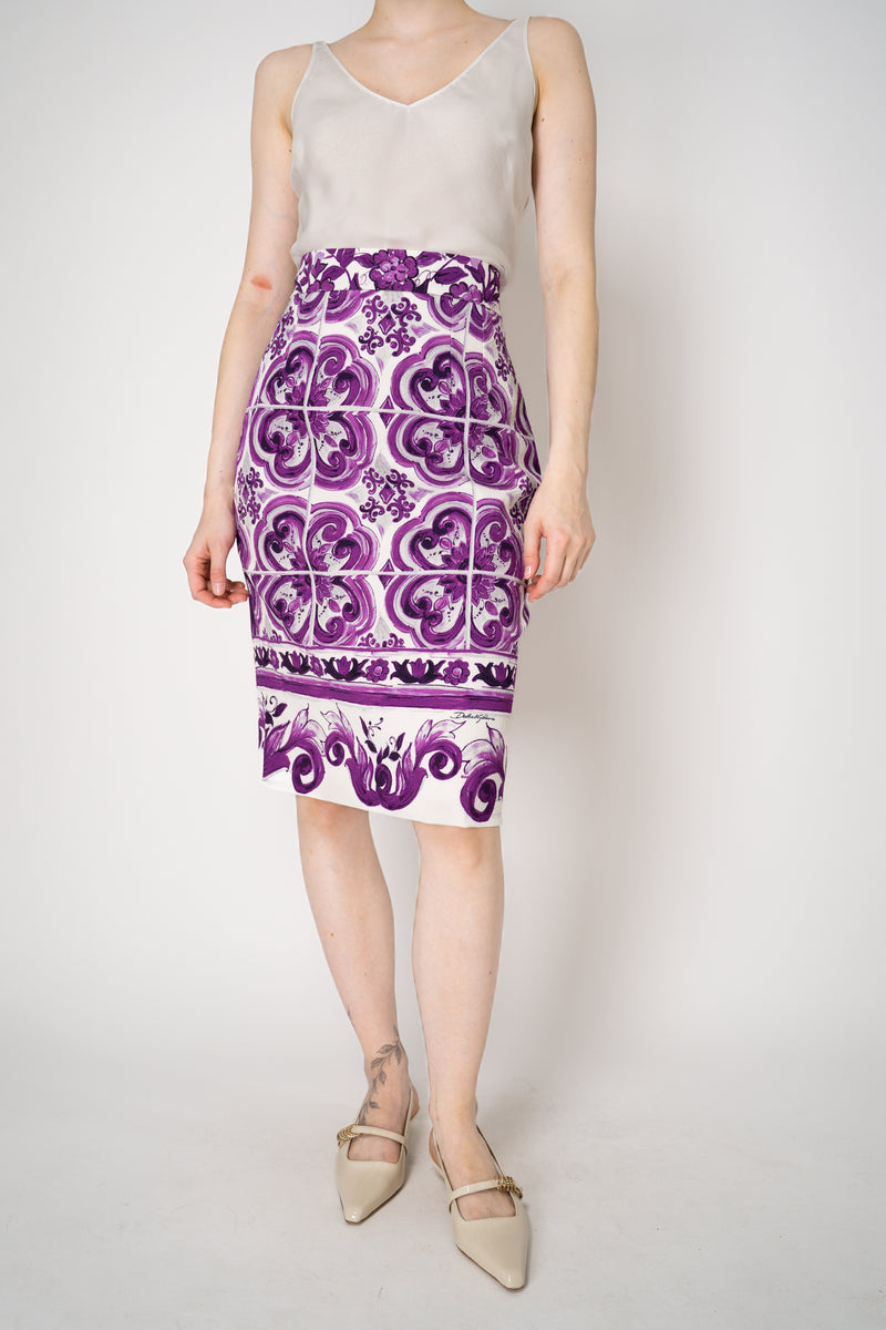 Dolce & Gabbana Majolica Print Viscose Blend Stretch Pencil Skirt in Orchid Purple Vancouver. Shop Online or in Store.