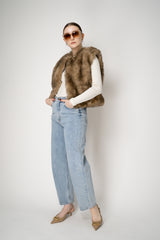 Fabiana Filippi Cotton Stretch V-neck Top in Off-White Vancouver. Shop Online or in Store.