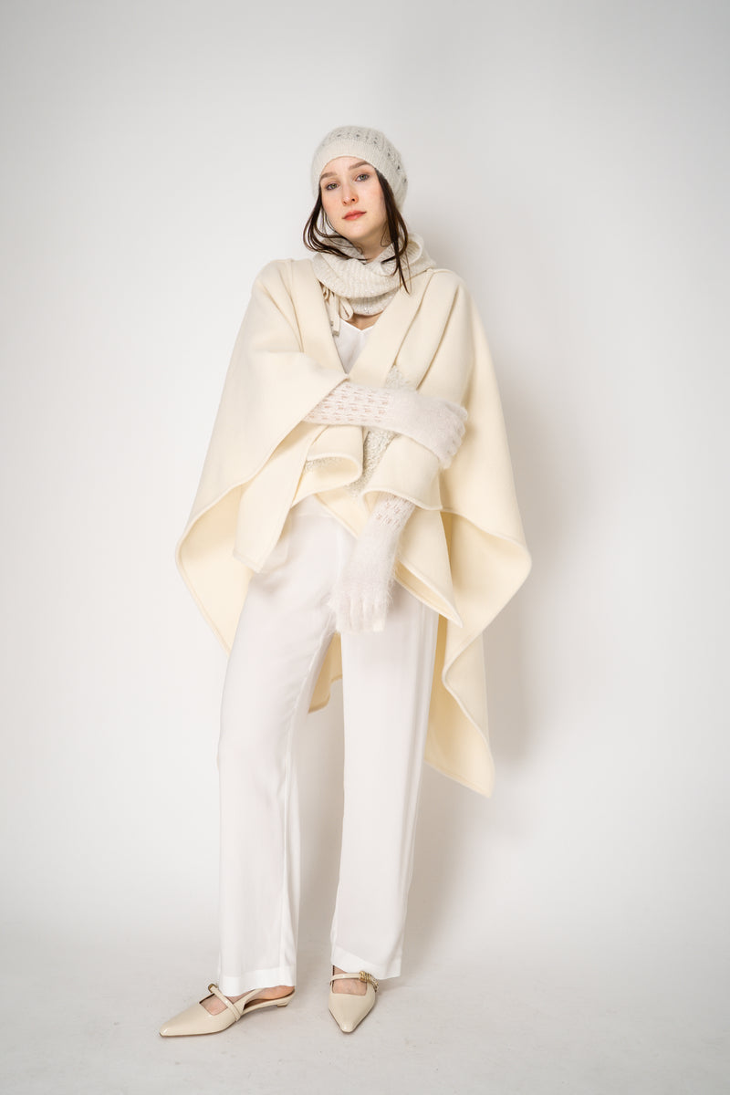 Fabiana Filippi Knit Wool Mohair Fuzzy Gloves in Ivory Vancouver. Shop Online or in Store.