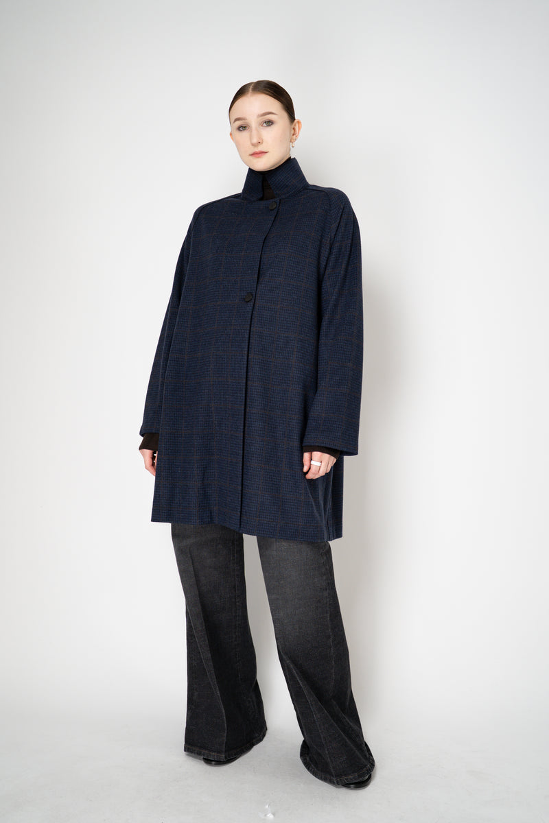 Harris Wharf London Loro Piana Raglan Jacket in Blue and Brown Plaid Vancouver. Shop Online or in Store.)