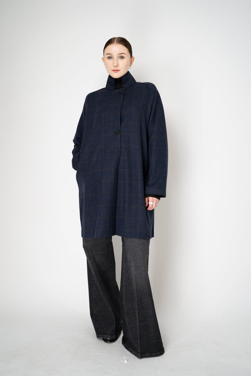 Harris Wharf London Loro Piana Raglan Jacket in Blue and Brown Plaid Vancouver. Shop Online or in Store.)