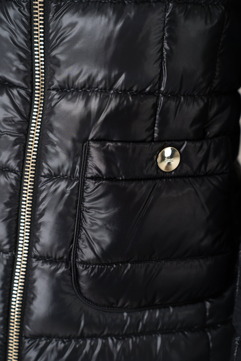 Herno Ultra Light Technology Goose Down Padded Coat in Black Vancouver. Shop Online or in Store.