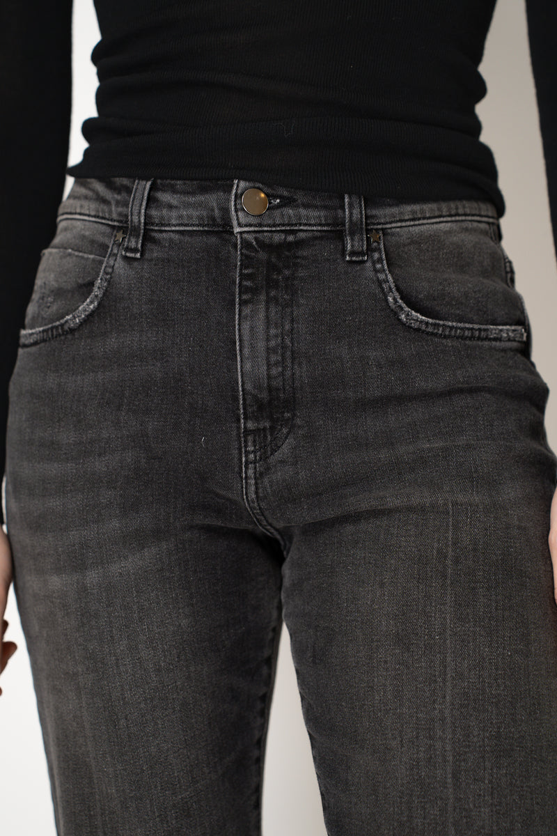 Lorena Antoniazzi Mid Rise 5-Pocket Style Cropped Jeans in Dark Grey Wash Vancouver. Shop Online or in Store.