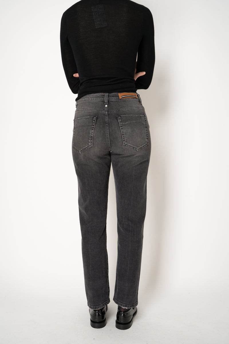 Lorena Antoniazzi Mid Rise 5-Pocket Style Cropped Jeans in Dark Grey Wash Vancouver. Shop Online or in Store.