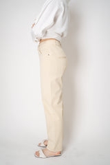 Lorena Antoniazzi Mid Rise Cropped Tapered Jeans in Vanilla Vancouver. Shop Online or in Store.