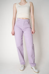 Lorena Antoniazzi Straight Leg 5-Pocket Style Jeans in Lilac Vancouver. Shop Online or in Store.