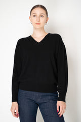 Lorena Antoniazzi V-neck Cashmere Light Pullover in Black Vancouver. Shop Online or in Store.