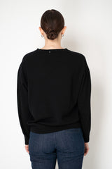 Lorena Antoniazzi V-neck Cashmere Light Pullover in Black Vancouver. Shop Online or in Store.