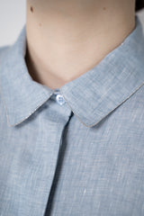 Peserico Boxy Collared Linen Blouse with Drawstring Cinchebale Sleeves in Blue Vancouver. Shop Online or in Store.
