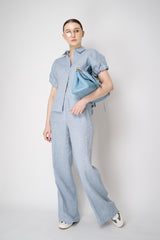 Peserico Boxy Collared Linen Blouse with Drawstring Cinchebale Sleeves in Blue Vancouver. Shop Online or in Store.
