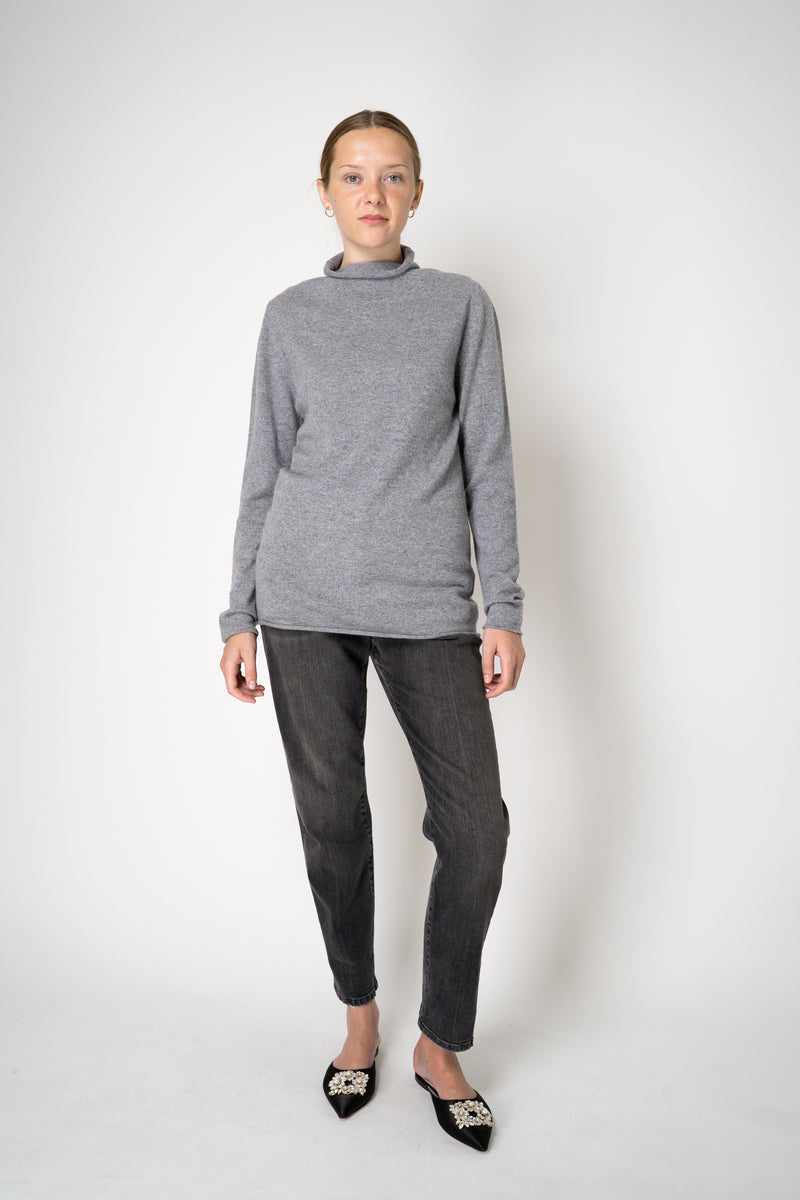 Peter O. Mahler Cashmere Knit Turtleneck Pullover in Light Grey Vancouver. Shop Online or in Store.