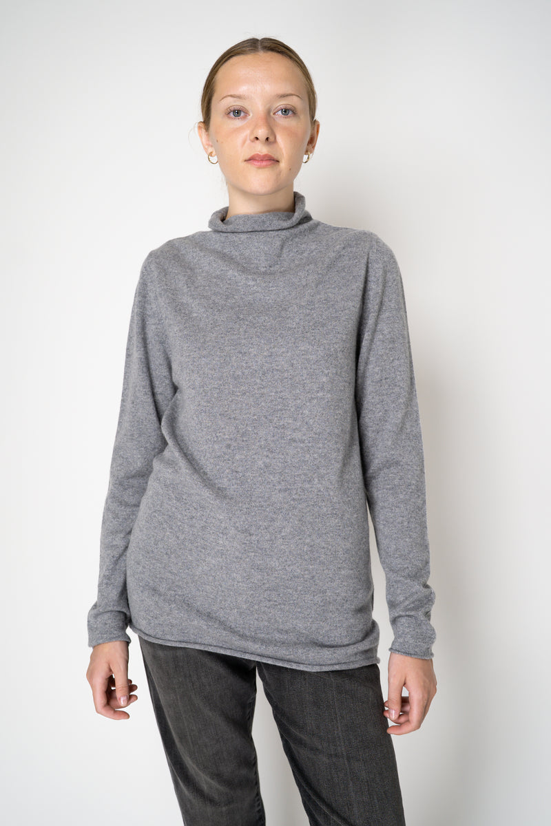 Peter O. Mahler Cashmere Knit Turtleneck Pullover in Light Grey Vancouver. Shop Online or in Store.