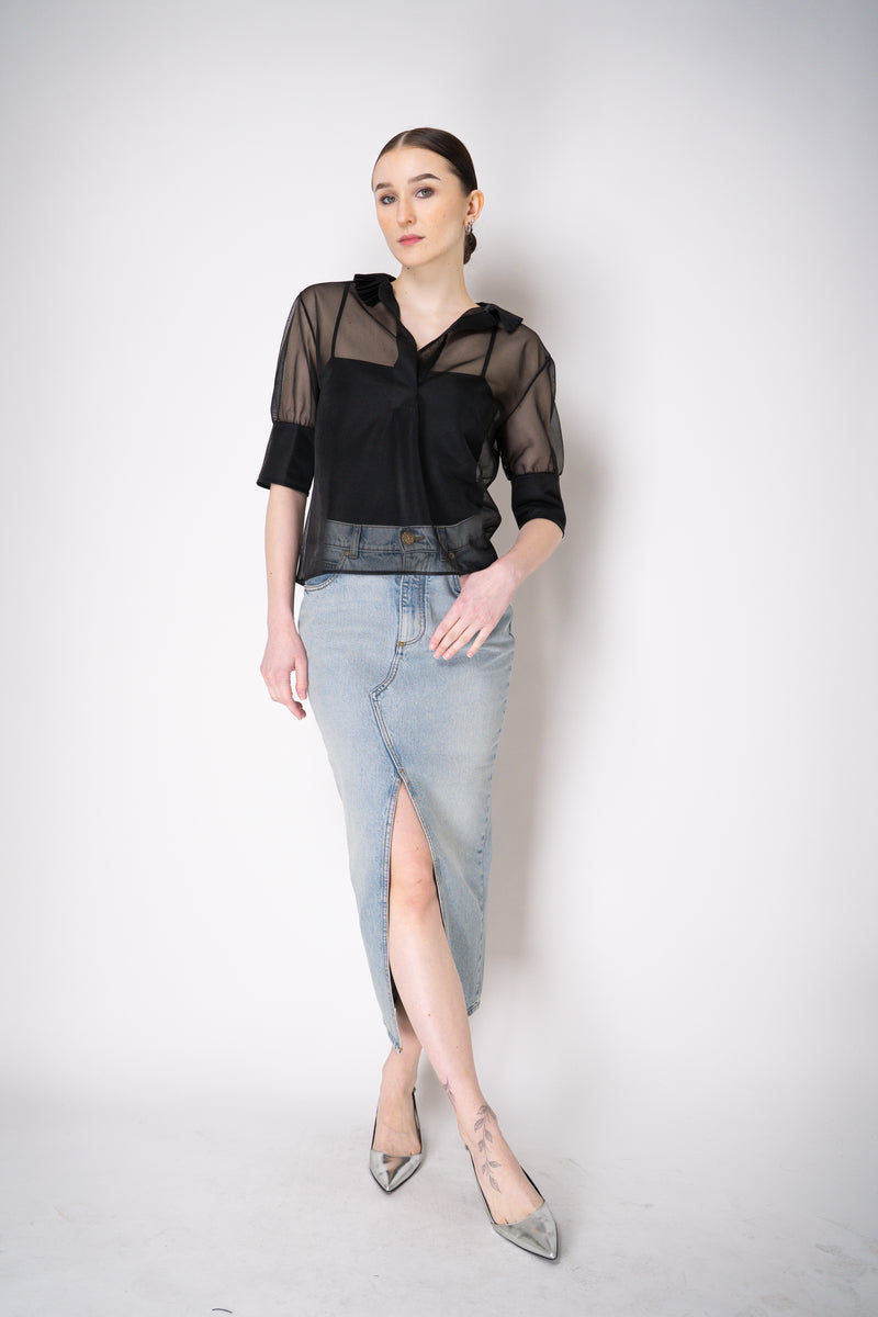 Philosophy di Lorenzo Serafini V-Neck Short Sleeve Top with Ruffle Neckline in Black Vancouver. Shop Online or in Store.
