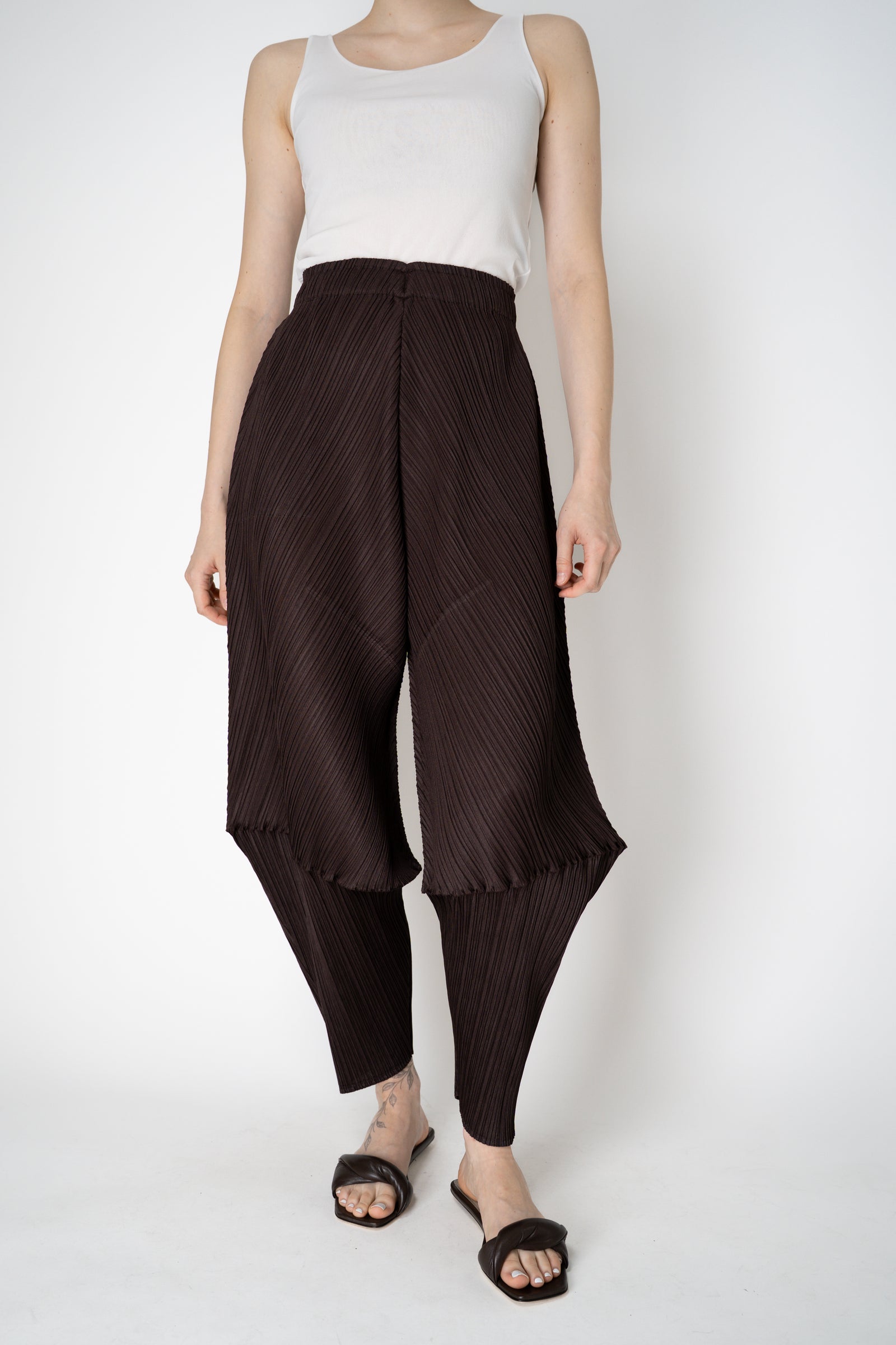 Pleats_Please_Issey_Miyake_Lea