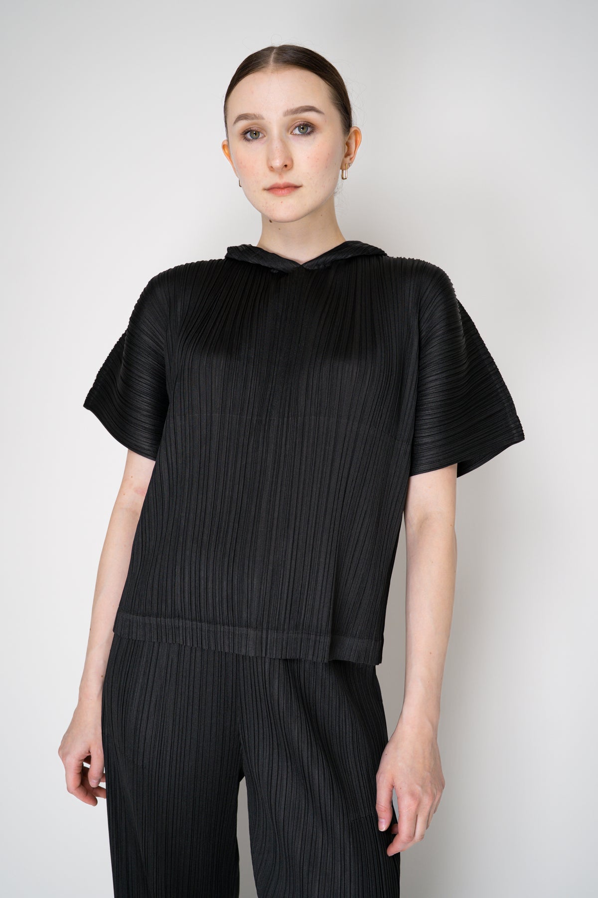 ISSEY MIYAKE PLEATS PLEASE 黒の半袖トップス 楽天市場】PLEATS PLEASE ISSEY MIYAKE プリーツプリーズ