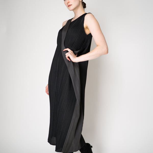 美品　両側ポケットあり　PLEATS PLEASE ISSEY MIYAKE PLEATS PLEASE ISSEY MIYAKE ◇ Bottom / 2 / Polyester / NVY