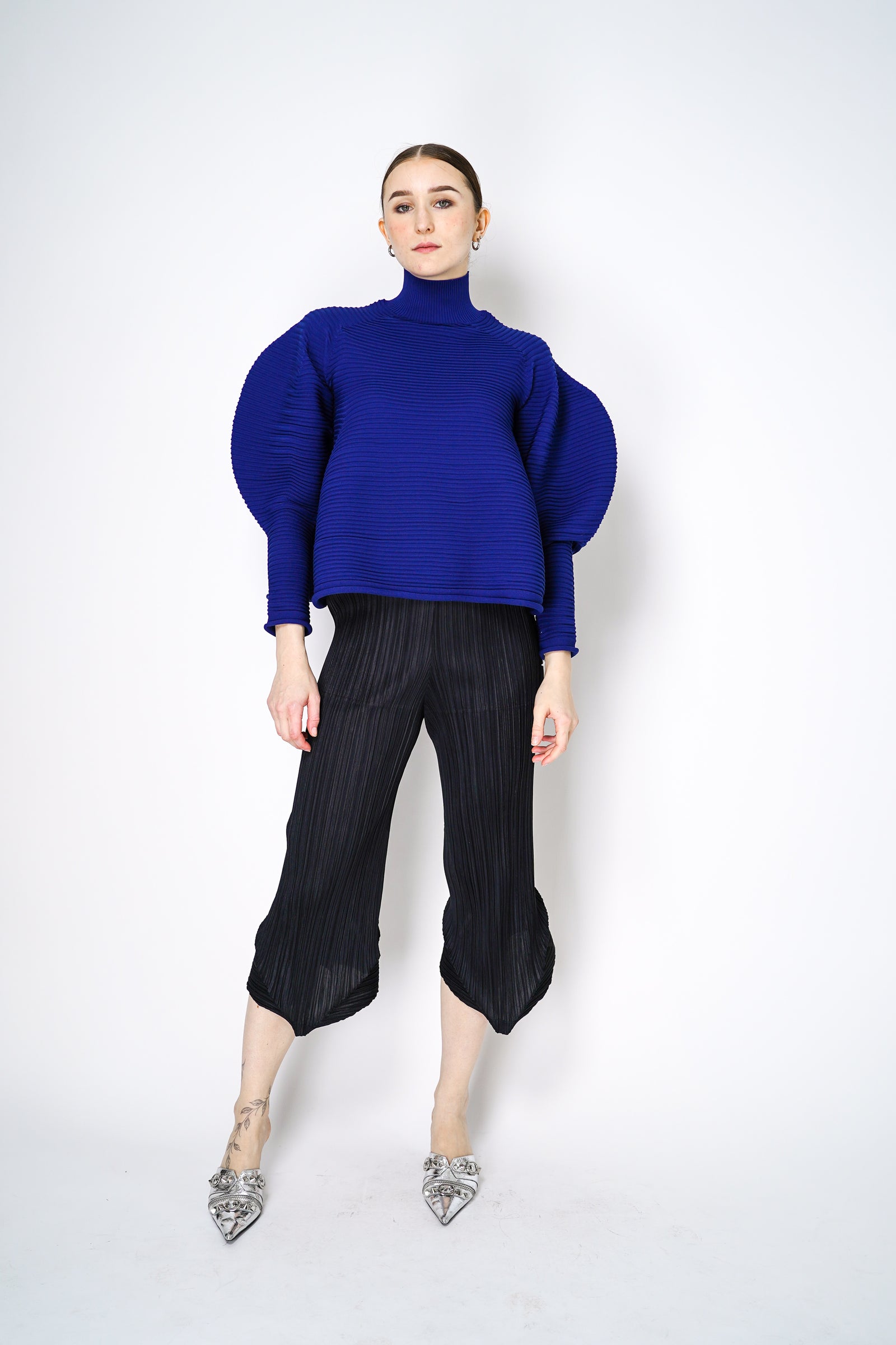 期間限定 セール - 売れ筋ランキングをチェック Pleats Blue in Sleeves Puffy Knit Powan Miyake Issey Please トップス