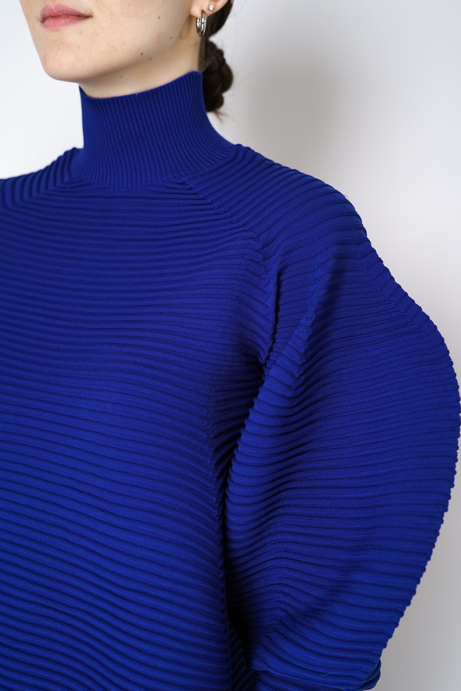Pleats Please Issey Miyake Powan Knit Puffy Sleeves in Blue Pleats Please Issey Miyake Powan Knit Puffy Sleeves in Blue