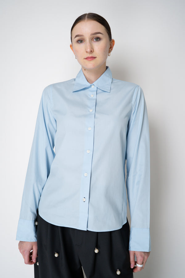 Rag & Bone Cotton Poplin "Dayton" Round Hem Classic Button-Up Blouse in Light Blue Vancouver. Shop Online or in Store.
