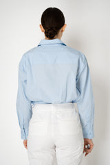 Rag & Bone Cropped Cotton Poplin Blouse with Blouson Tuck in Light Blue Vancouver. Shop Online or in Store.