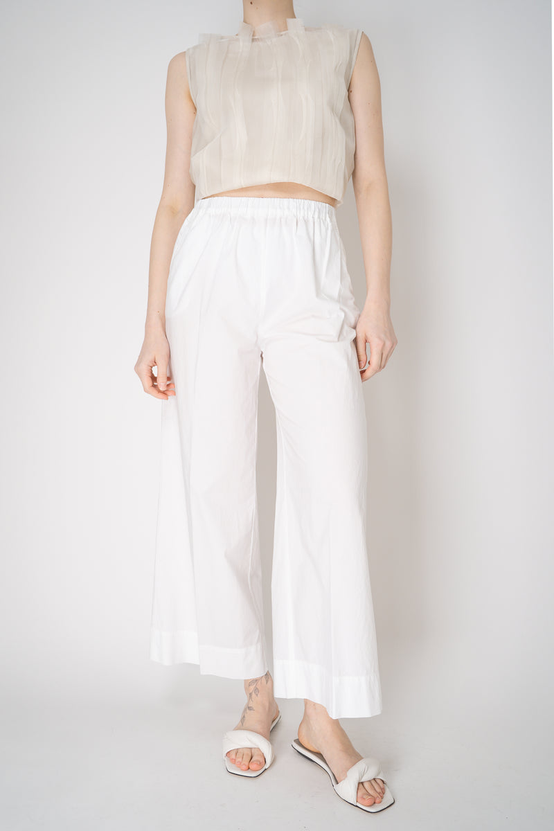 Rosso 35 Pull-On Style Cotton Wide Leg Trousers in White Vancouver. Shop Online or in Store.