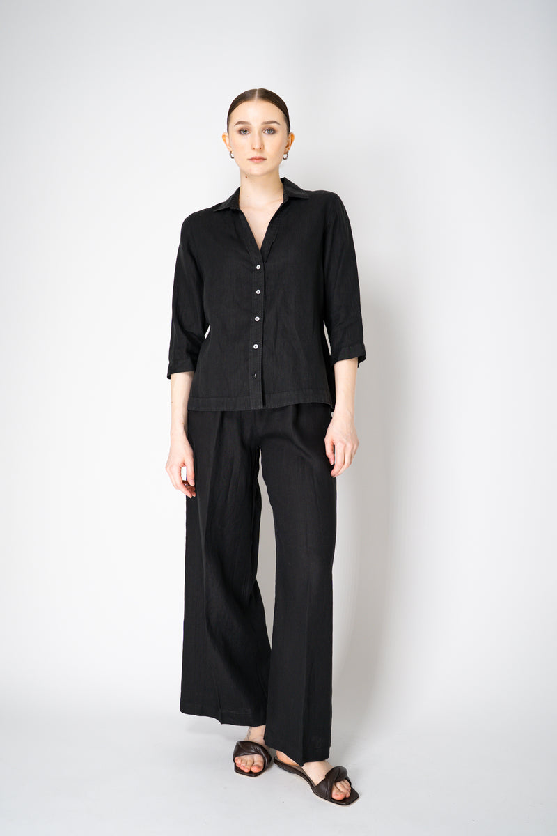 Rosso 35 V-Neck 3/4 Sleeve Linen Blouse in Black Vancouver. Shop Online or in Store.