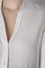 Rosso 35 V-Neck 3/4 Sleeve Linen Blouse in White Vancouver. Shop Online or in Store.