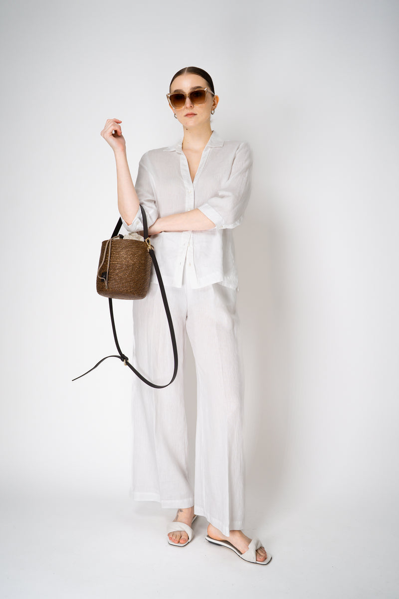 Rosso 35 V-Neck 3/4 Sleeve Linen Blouse in White Vancouver. Shop Online or in Store.