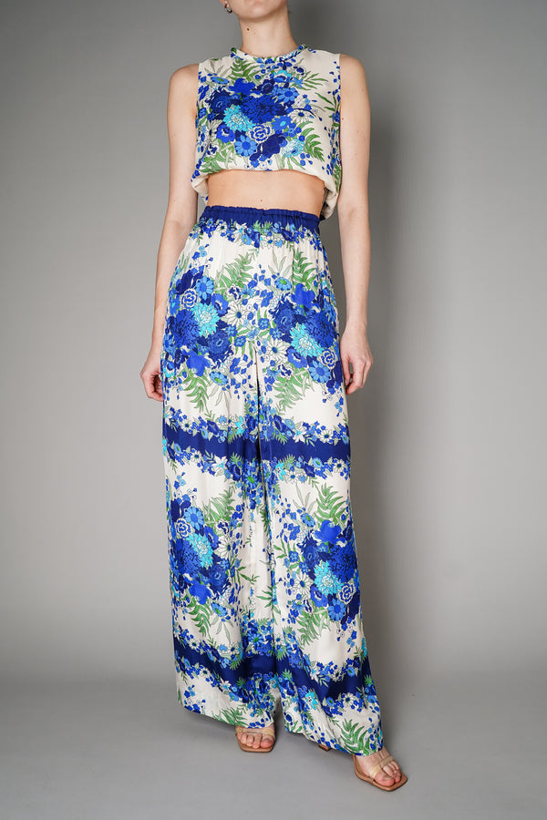 Cara Cara Silk Pull-On Style Floral Print Pants in White and Blue