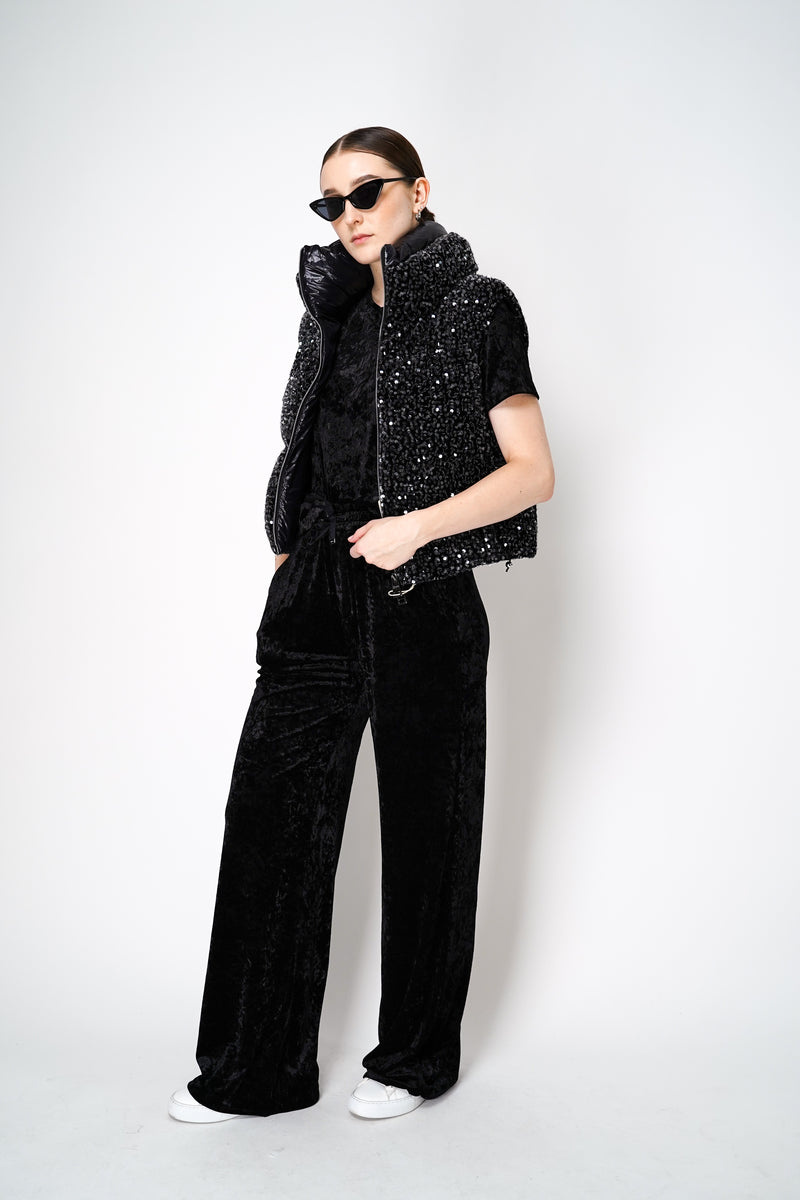 Herno Pull-On Style Velvet Pants in Black Vancouver. Shop Online or in Store.